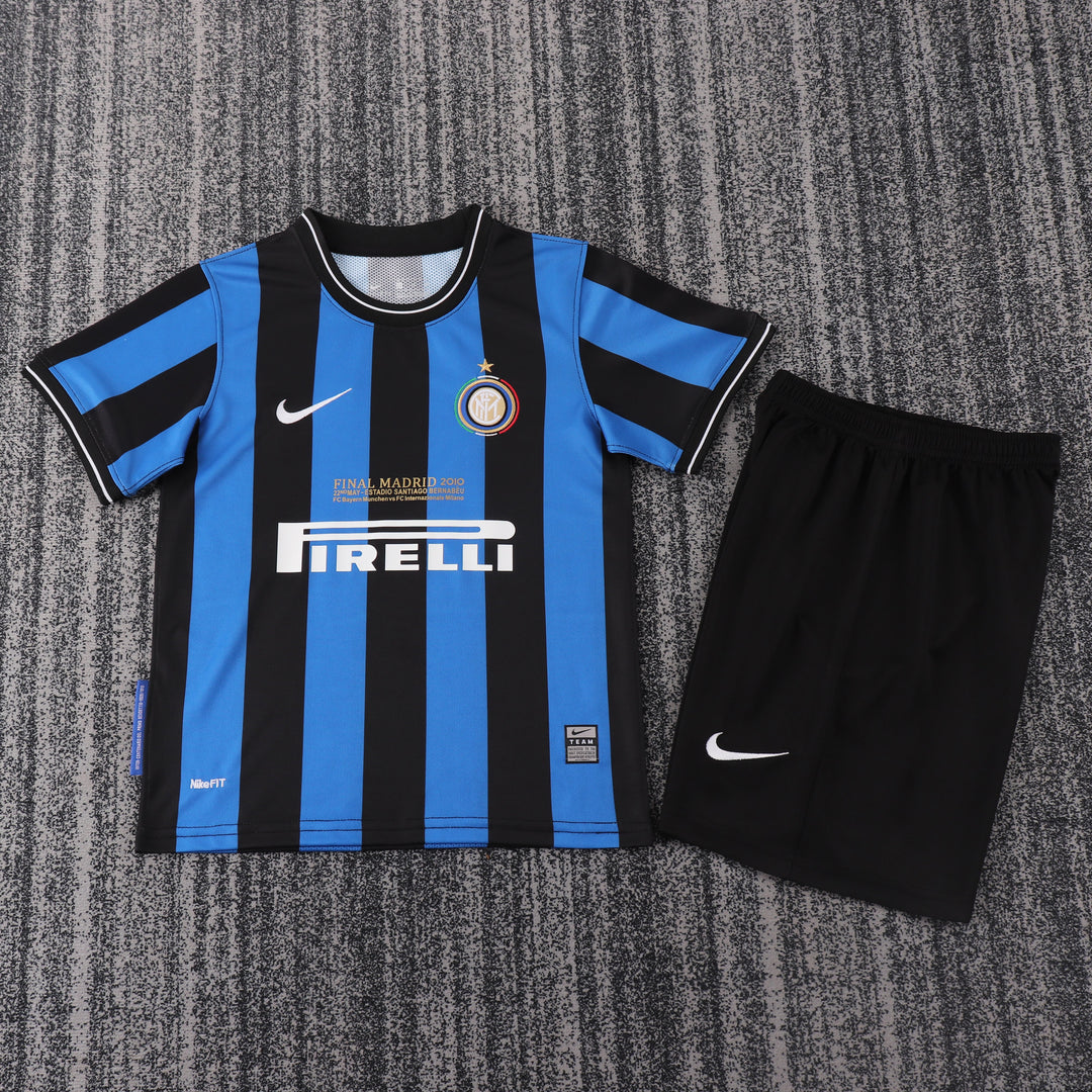 Inter Milan 09/10 Children's Home Retro Set