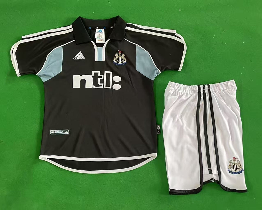 Newcastle 00/01 Children's Away Retro Set
