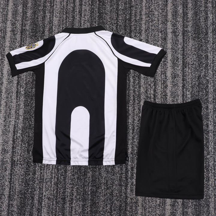 Juventus 97/98 Children's Home Retro Set