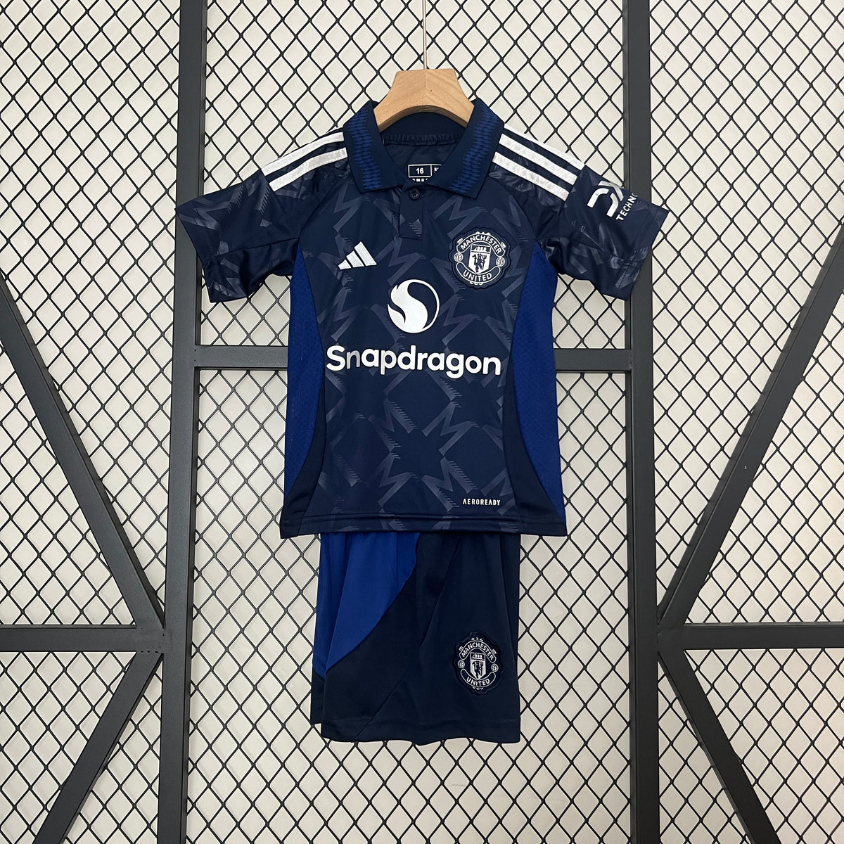 Children's set Manchester United 2024/25 Away