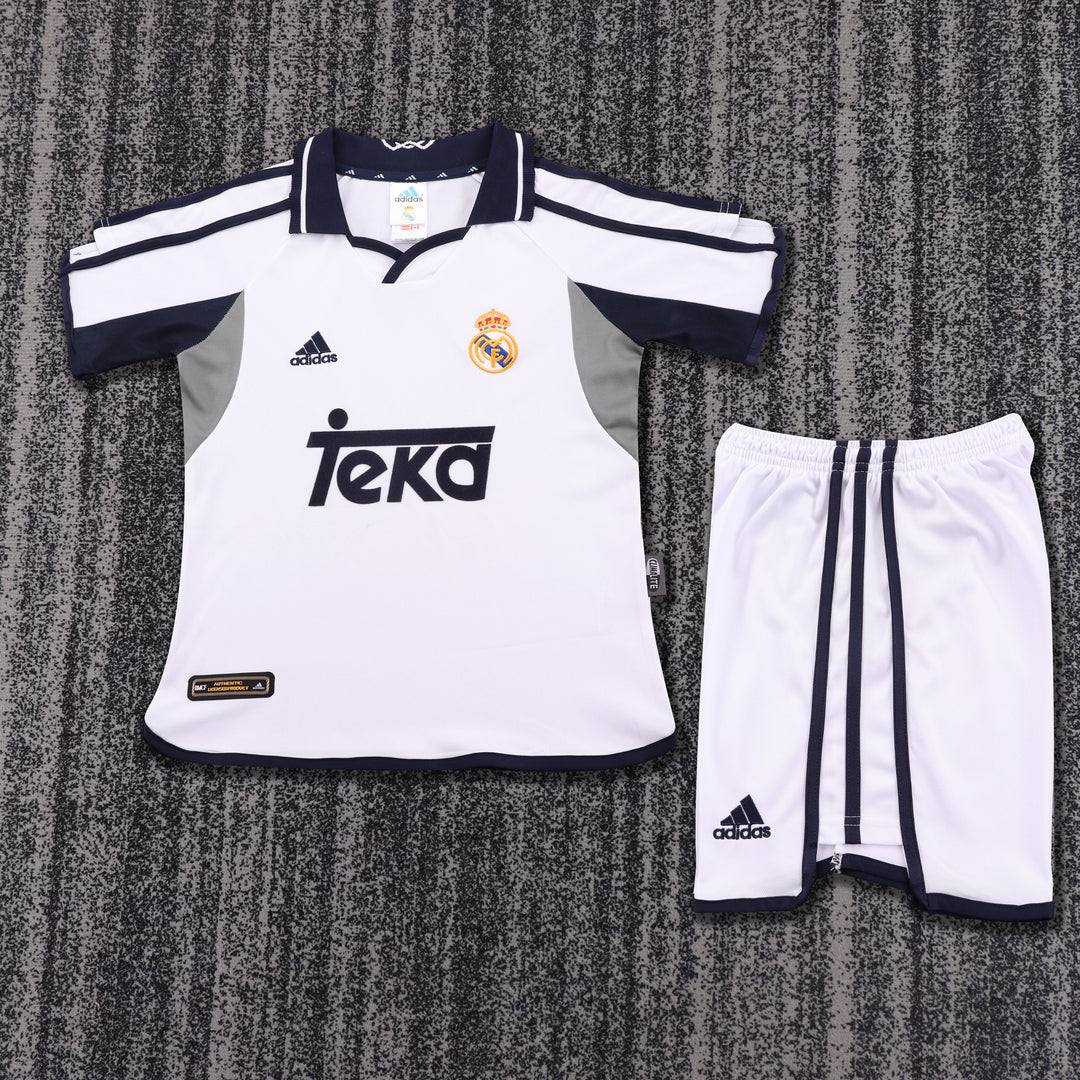Real Madrid 00/01 Children's Home Retro Set
