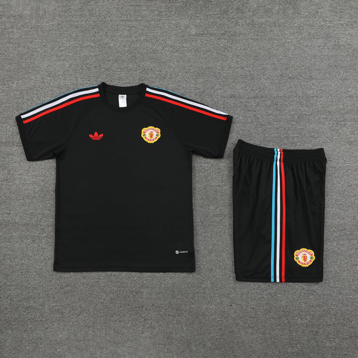 Manchester United Training Kit 24/25 - Black