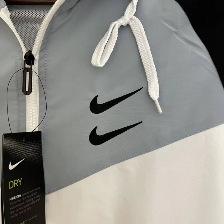 Nike Windbreaker Jacket - White/Gray