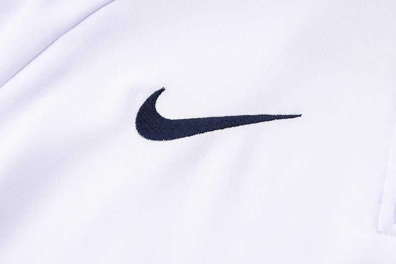 Nike Training Set - White/Navy Blue