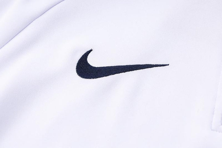 Nike Training Set - White/Navy Blue