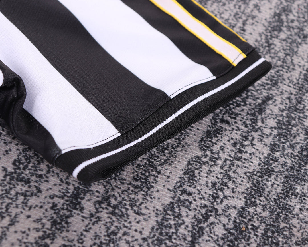 Newcastle 97/99 Children's Home Retro Set