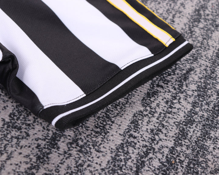 Newcastle 97/99 Children's Home Retro Set