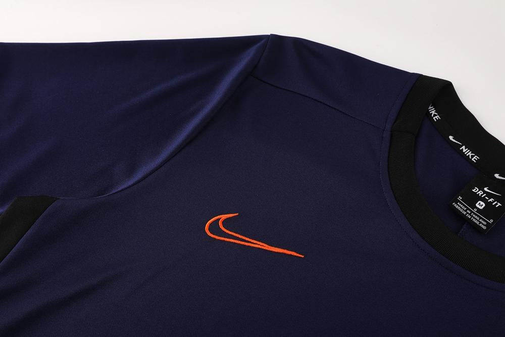 Nike Training Shirt - Dark Blue/Orange