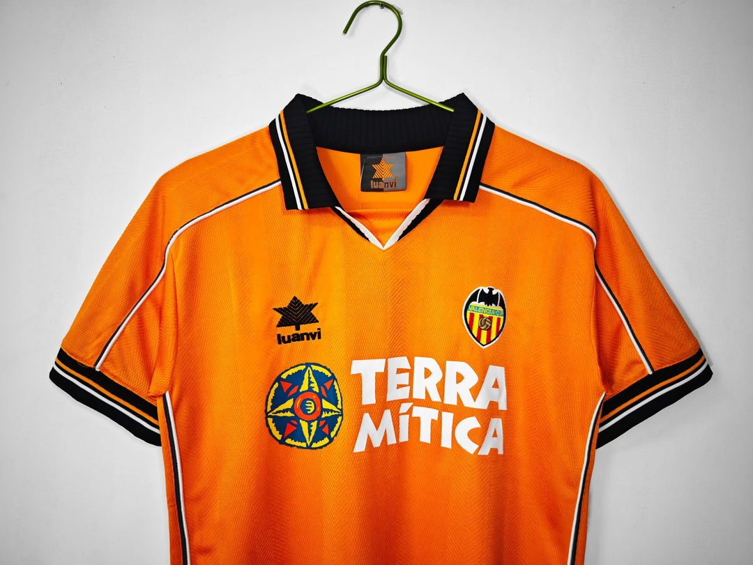 Valencia 99/00 Away Retro Shirt