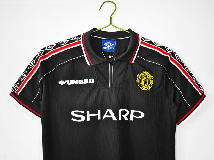 Manchester United 98/99 Goalkeeper Retro Shirt