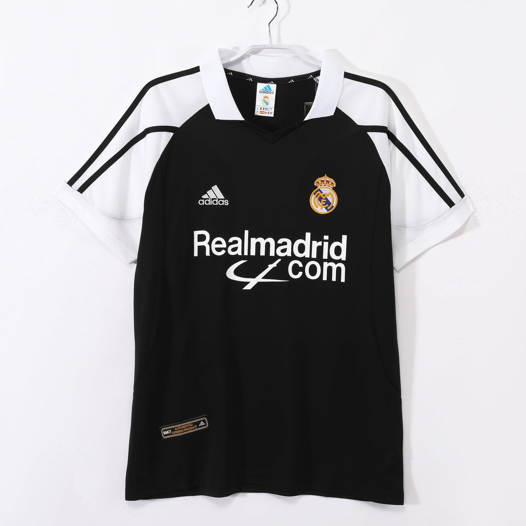 Real Madrid 01/02 Away Retro Shirt