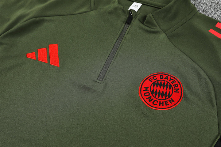 Bayern Munich Training Set 2025/26 - Dark green