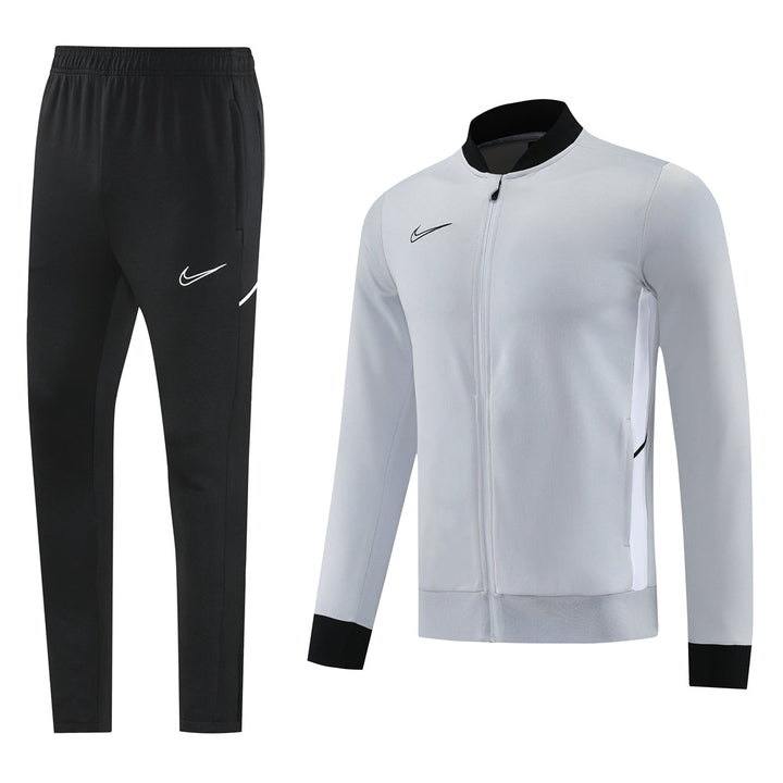 Nike Training Set – Light gray