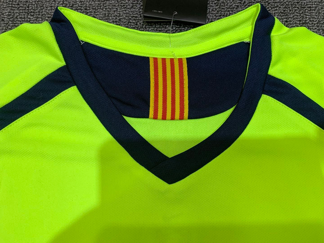 Barcelona 05/06 Away Retro Shirt - Long Sleeve