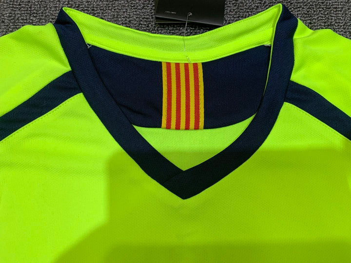 Barcelona 05/06 Away Retro Shirt - Long Sleeve