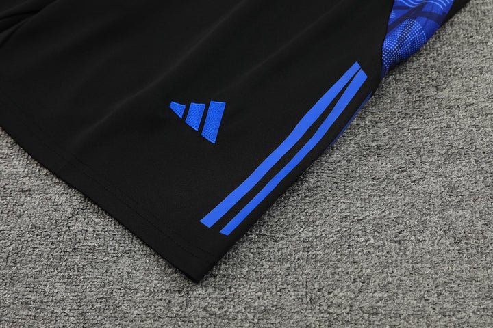 Manchester United 2024/25 Training Short - Black/Dark Blue