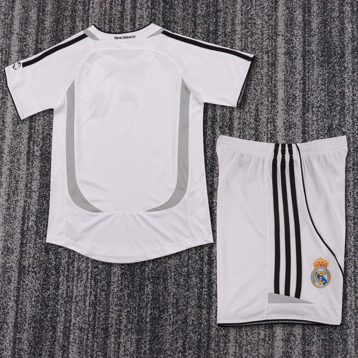 Real Madrid 06/07 Children's Home Retro Set