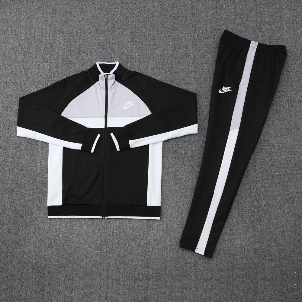 Nike Set –  White/Black