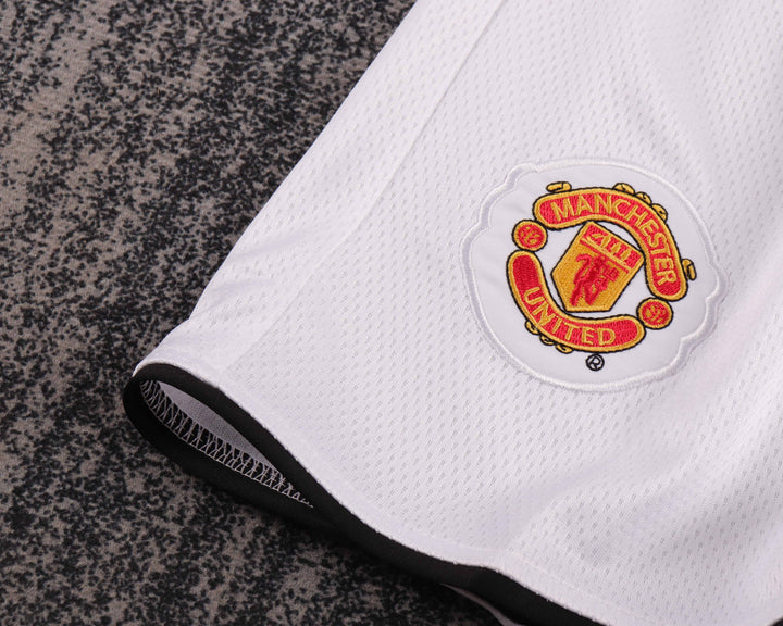Manchester United 07/08 Children's Home Retro Set