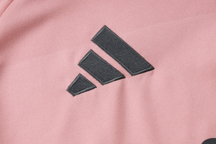 Real Madrid Training Set 2024/25 - Light pink