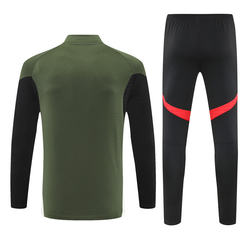 Bayern Munich Training Set 2025/26 - Dark green