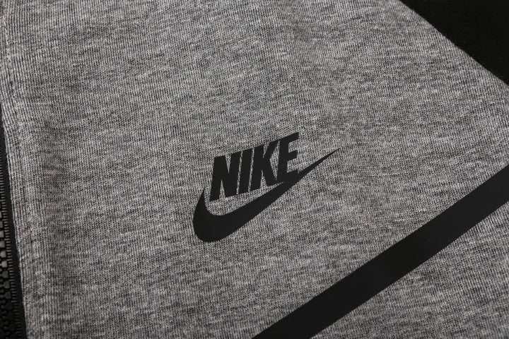 Nike Tech Fleece Set – Grey/Black