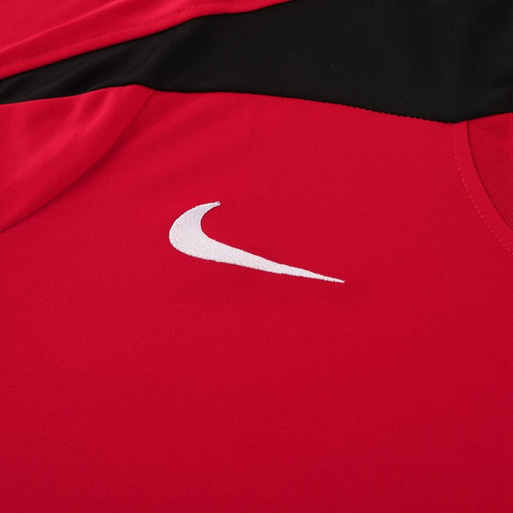 Nike Training Shirt - Red/Black