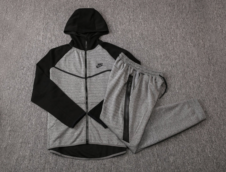 Nike Tech Fleece Set – Grey/Black
