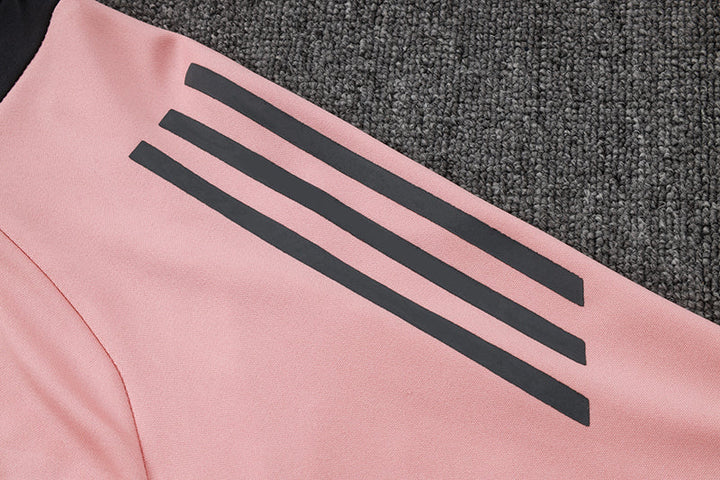 Real Madrid Training Set 2024/25 - Light pink