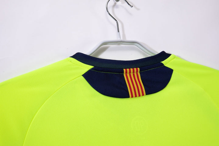 Barcelona 05/06 Away Retro Shirt