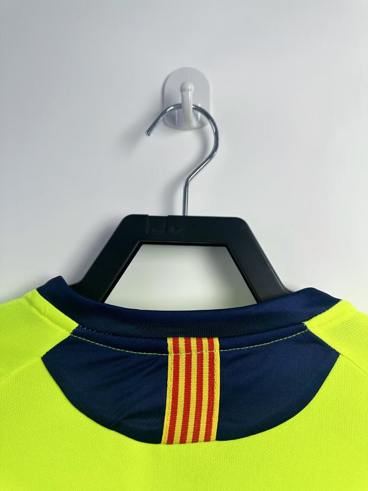 Barcelona 05/06 Away Retro Shirt - Long Sleeve