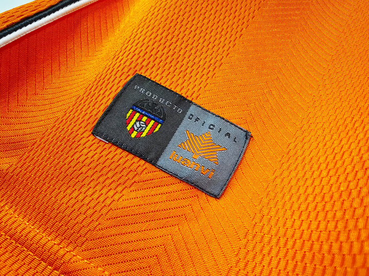 Valencia 99/00 Away Retro Shirt