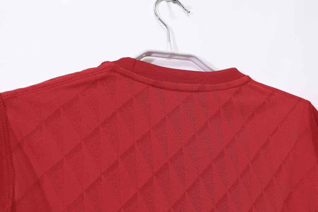 Liverpool 10/11 Home Retro Shirt