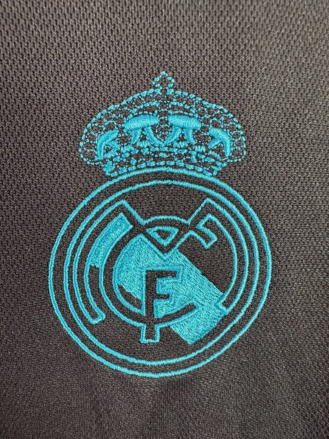 Real Madrid 17/18 Away Retro Shirt - Long Sleeve
