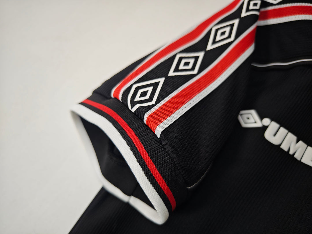 Manchester United 98/99 Goalkeeper Retro Shirt