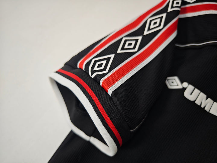 Manchester United 98/99 Goalkeeper Retro Shirt