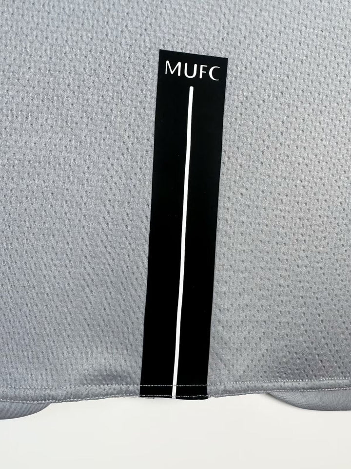Manchester United 07/08 Goalkepper Retro Shirt - Long Sleeve
