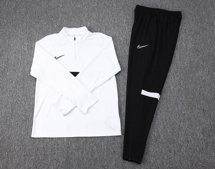 Nike Training Set - White/Black