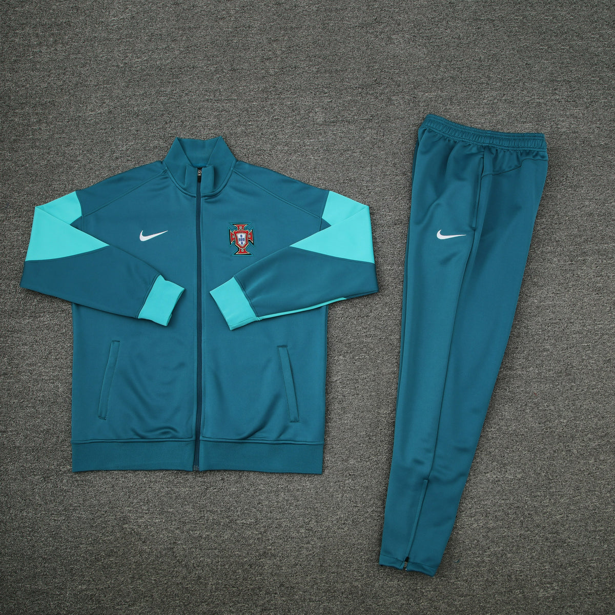 Portugal set 2024/25 - Green