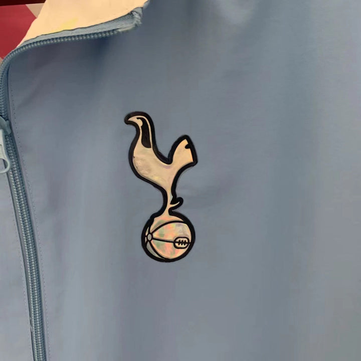 Tottenham Hotspur Reversible Windbreaker Jacket - Light Blue/Pink