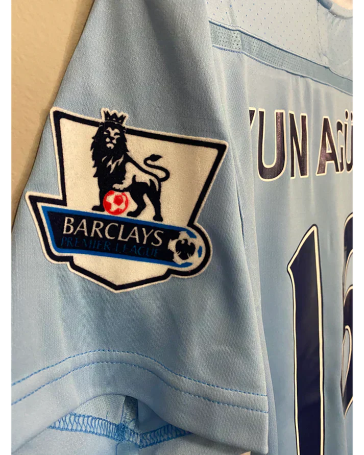 Manchester City 11/12 Home Retro Shirt - Kun Agüero #16 (+Patches)