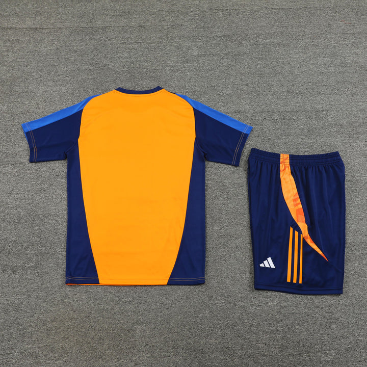 Juventus 2024/25 Training Kit - Orange/Blue