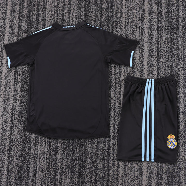 Real Madrid 09/10 Children's Away Retro Set