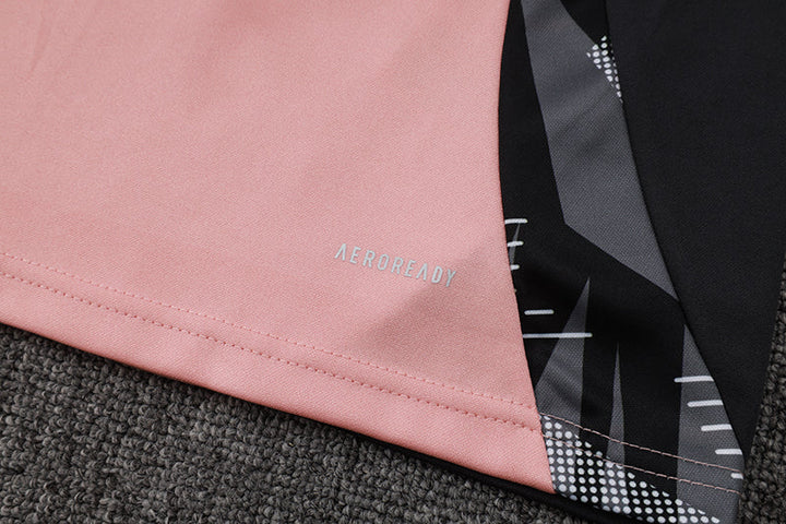 Real Madrid 2024/25 Training Jacket - Light pink