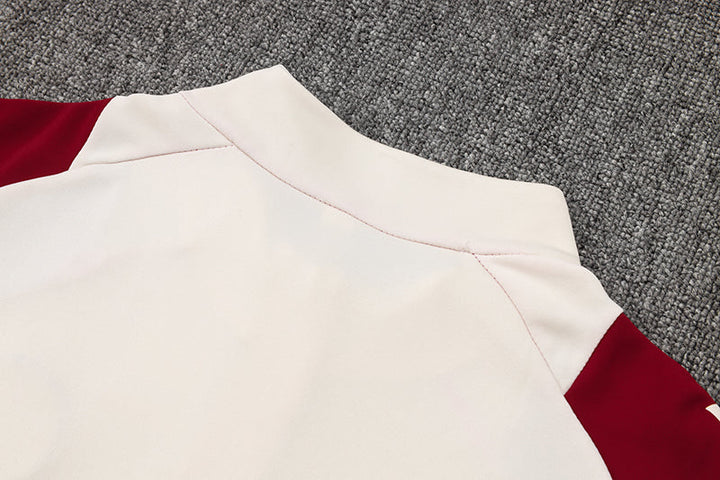 Bayern Munich Training Set 2024/25 - Off-white