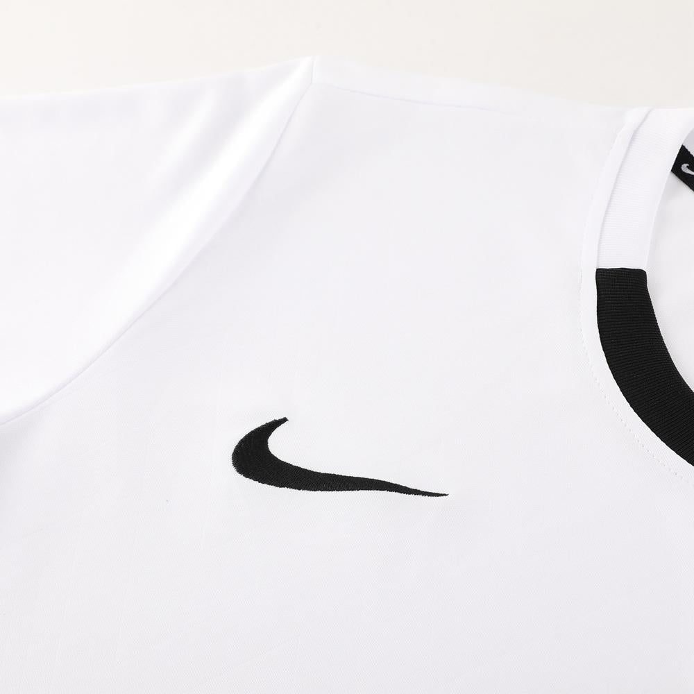 Nike Training Kit - White