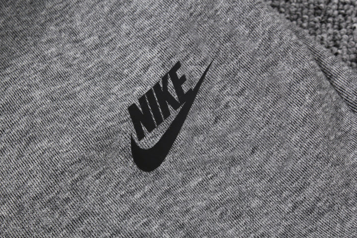 Nike Tech Fleece Set – Grey/Black