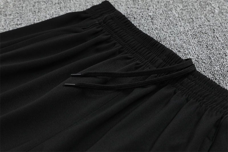 Manchester United 2025/26 Training Pants - Black