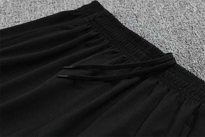 Manchester United 2025/26 Training Pants - Black
