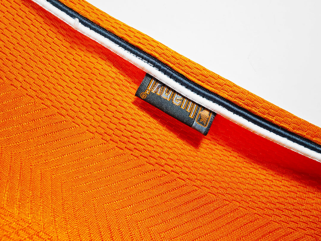 Valencia 99/00 Away Retro Shirt